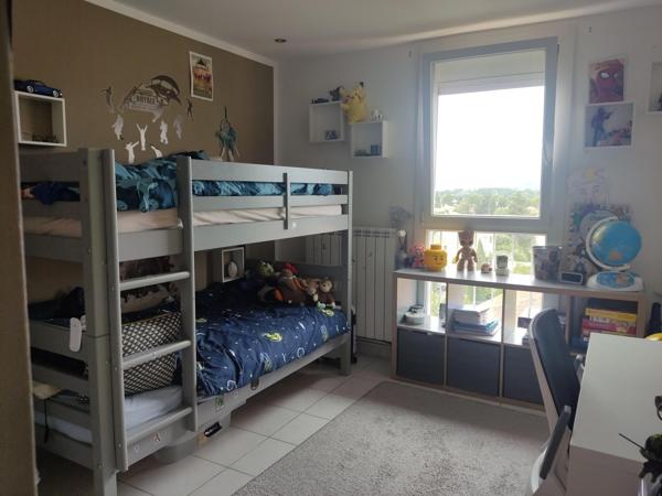 APPARTEMENT T3 – 74 m² – SALON-DE-PROVENCE – RÉSIDENCE SÉCURISÉE