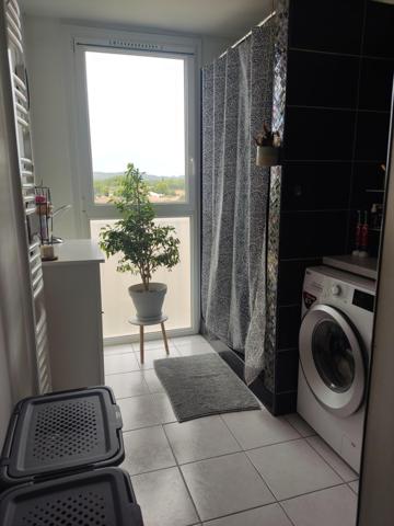 APPARTEMENT T3 – 74 m² – SALON-DE-PROVENCE – RÉSIDENCE SÉCURISÉE