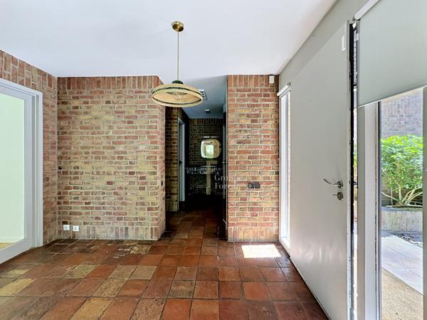 EXCEPTIONNELLE VILLA EN LOCATION