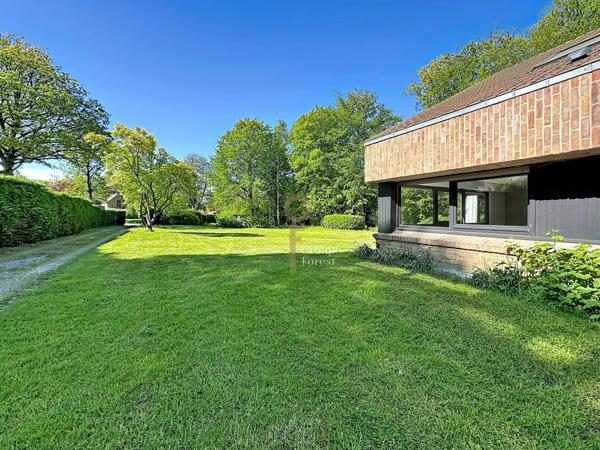 EXCEPTIONNELLE VILLA EN LOCATION