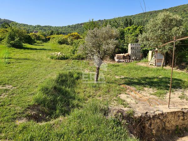 Maison à Malaucène 2 pièces 48 m2 avec plus de 1,6 hectares