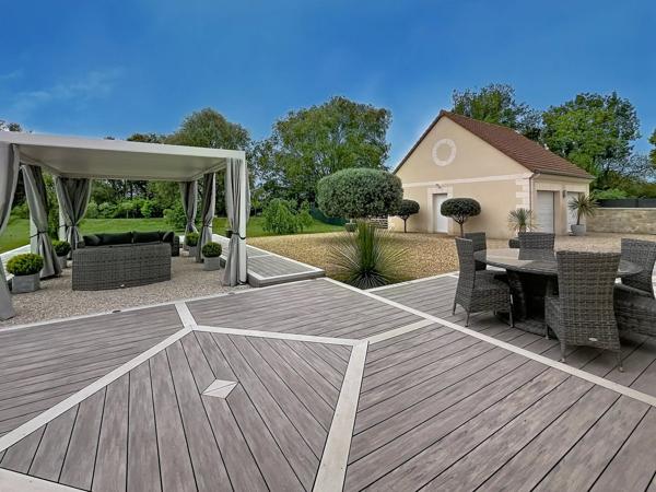 Vente                                                      Maison
                        
                     6 pièces                      192 m2                     à Crécy-sur-Serre