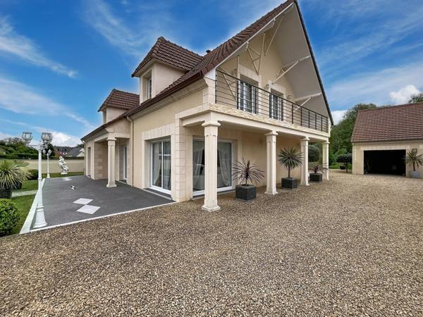 Vente                                                      Maison
                        
                     6 pièces                      192 m2                     à Crécy-sur-Serre