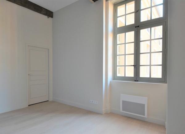 Appartement à louer    3 pièces • 73,96 m2 Mâcon