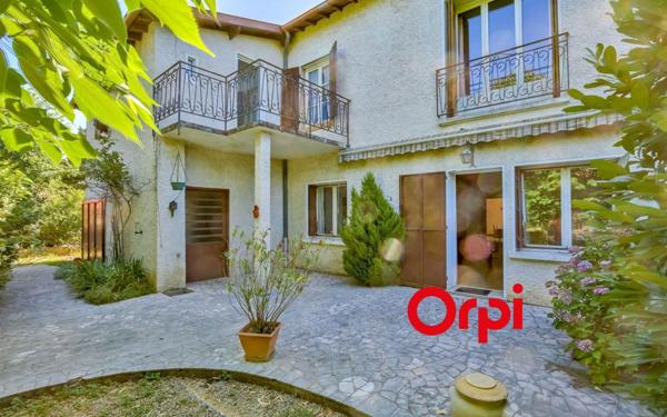 Maison à vendre    6 pièces • 194 m2 Oullins