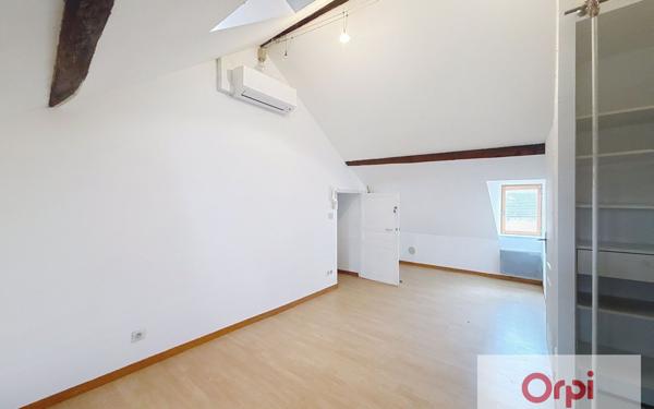 Appartement à louer    1 pièce • 28 m2 Montluçon