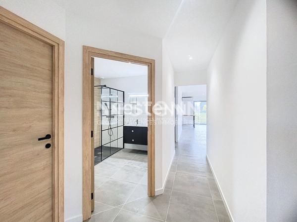 A vendre Maison neuve de plain pied de 110M2 à SARAMON, sur terrain clos avec portail électrique lot 14