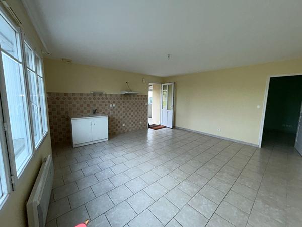 Maison 1 chambre de plain pied - Brie Sous Archiac