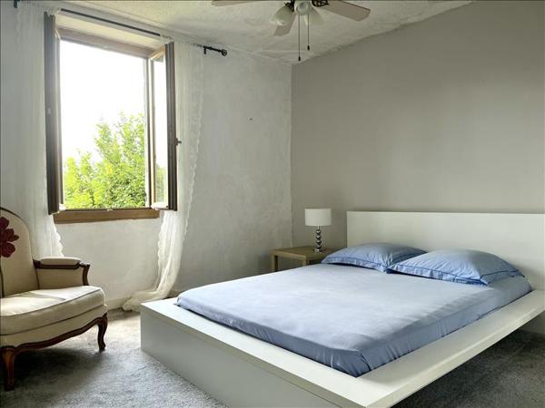 Maison à vendre |  Aubin |  8 pièces | 160 m²