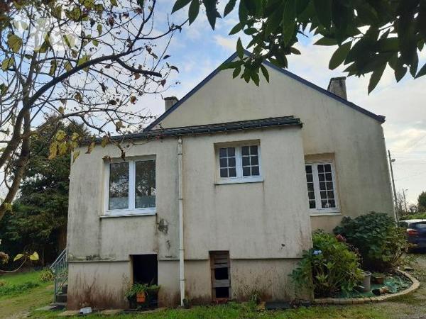 Maison 4 pièces à vendre - Evellys (Moustoir-Remungol 56500)

Située au coeur de la campagne ...