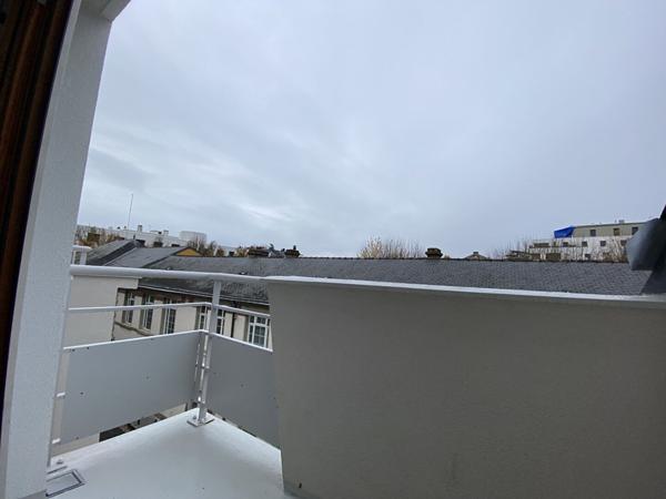 STUDIO,  
Nantes 44100