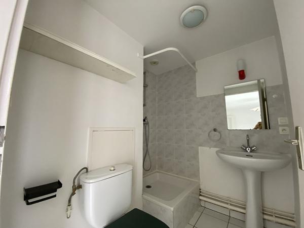 STUDIO,  
Nantes 44100