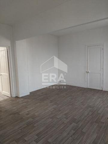 Appartement 3 pièces à louer à Montereau Fault Yonne - Dernier étage, calme et lumineux