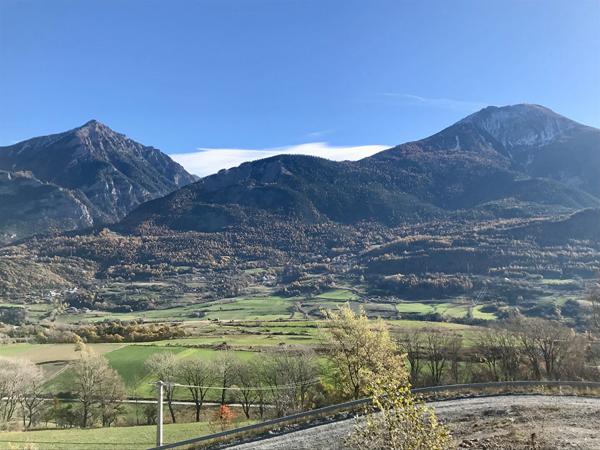 Terrain 706 m2