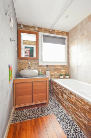 SCEAUX - 8 MIN RER - 3/4 P - 65,67 M² - BALCON - DERNIER ETAGE - CAVE - PARKING LIBRE DANS RESIDENCE FERMEE