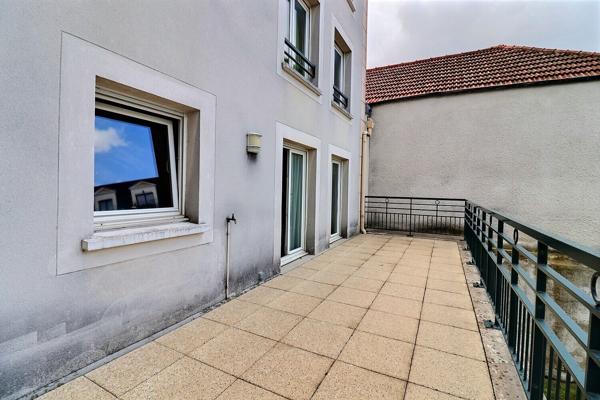 F4 Centre ville Neuilly Plaisance avec Jardin et Terrasse