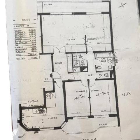 92100 BOULOGNE - APPARTEMENT 2 CHAMBRES - BALCONS -PARKING