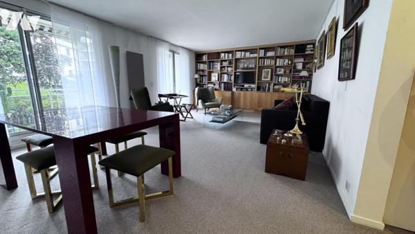 92100 BOULOGNE - APPARTEMENT 2 CHAMBRES - BALCONS -PARKING