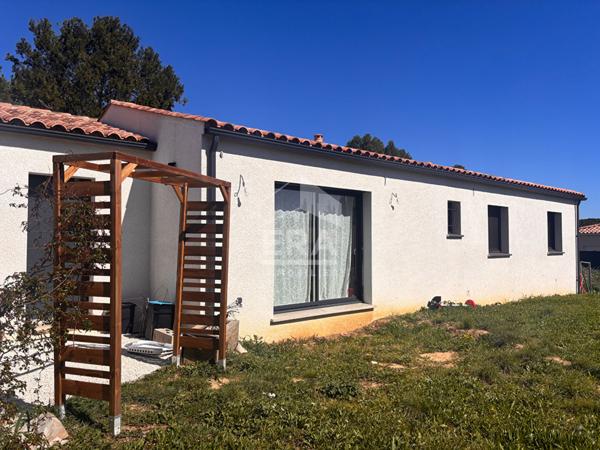Villa plain-pied 108,5 m² - 4 chambres - Terrain 706 m² - DPE A