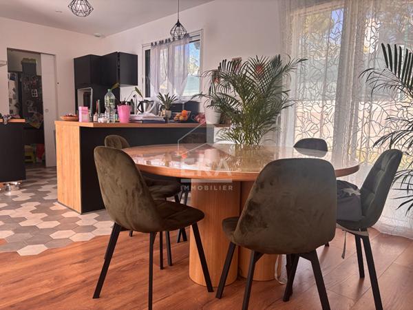 Villa plain-pied 108,5 m² - 4 chambres - Terrain 706 m² - DPE A