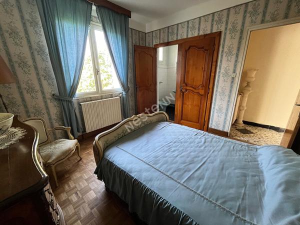 A VENDRE LAROQUE D'OLMES grande Maison familiale avec atelier