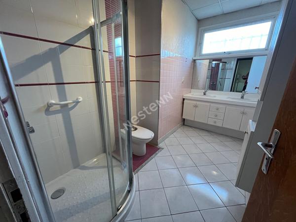 A VENDRE LAROQUE D'OLMES grande Maison familiale avec atelier