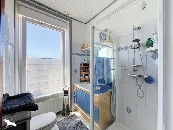 Maison 250 000 € Plouhinec 4 p 93 m² DPE D