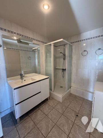 SAINT BARTHELEMY D ANJOU BOURG APPARTEMENT T3