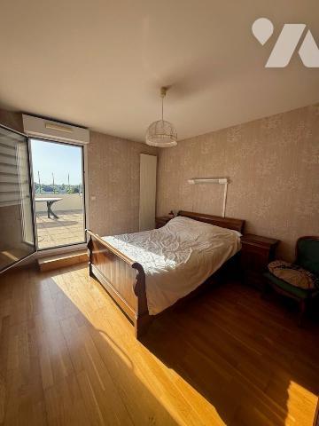 SAINT BARTHELEMY D ANJOU BOURG APPARTEMENT T3