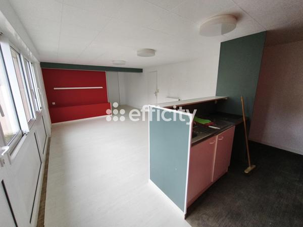 Maison
         7 pièces
        - 186 m² 270 990 € *