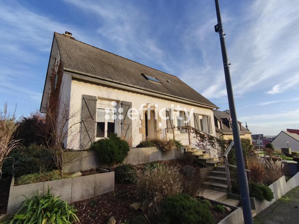 Maison
         7 pièces
        - 186 m² 270 990 € *