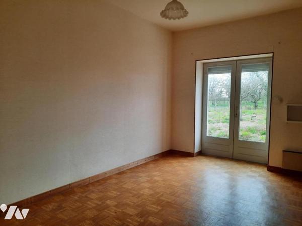 CHALLANS - En campagne corps de ferme isolé