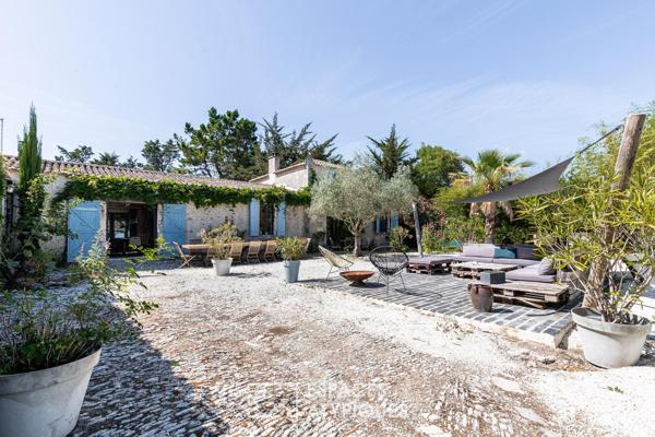 Propriété d’exception au coeur d’un parc arboré, entre authenticité et art de vivre