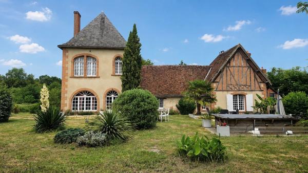PROPRIETE 34HA habitation principale et bâtiments