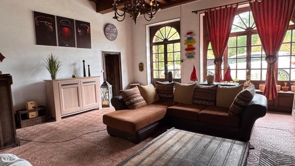 PROPRIETE 34HA habitation principale et bâtiments