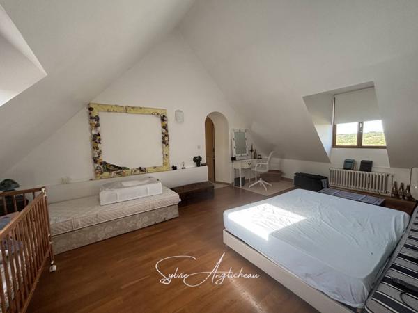 Maison à vendre 15 pièces de 834 m²