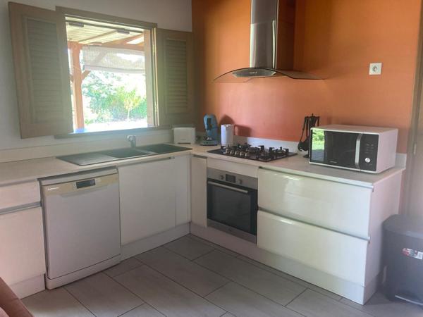 Maison à louer 1 520 € CC ST FRANCOIS 4 p 77 m² DPE A