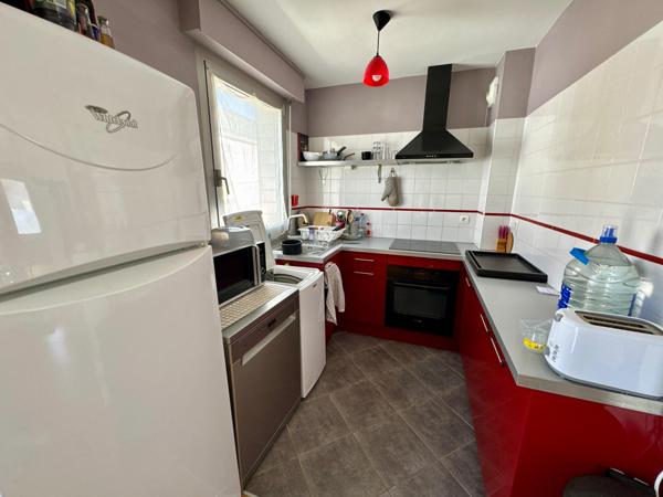 LAVAL - Secteur Gare - Appartement T2 en duplex avec cave et Parking