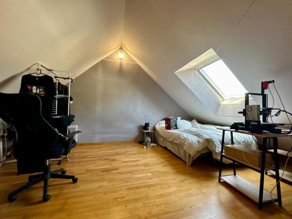 LAVAL - Secteur Gare - Appartement T2 en duplex avec cave et Parking