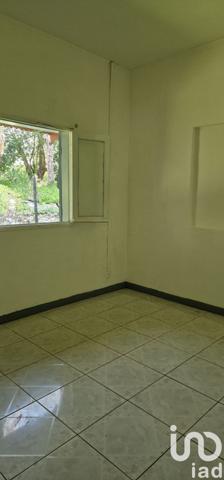 Maison traditionnelle 5 pièces de 118 m² à Saint-Benoît (97470)