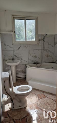 Maison traditionnelle 5 pièces de 118 m² à Saint-Benoît (97470)