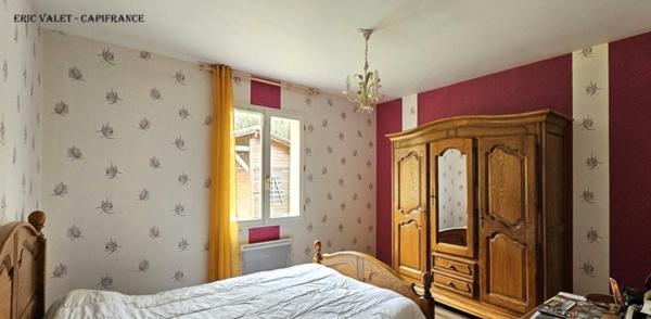 PROCHE SABRES (40) - MAISON CONTEMPORAINE DE PLAIN-PIED - VUE FORET - ENVIRONNEMENT CALME