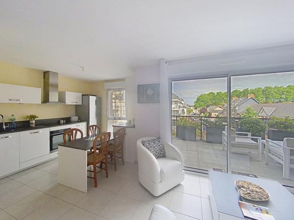 APPARTEMENT T3 PLEIN COEUR DE SAINT SEBASTIEN SUR LOIRE GRANDE TERRASSE CAVE ET STATIONNEMENT