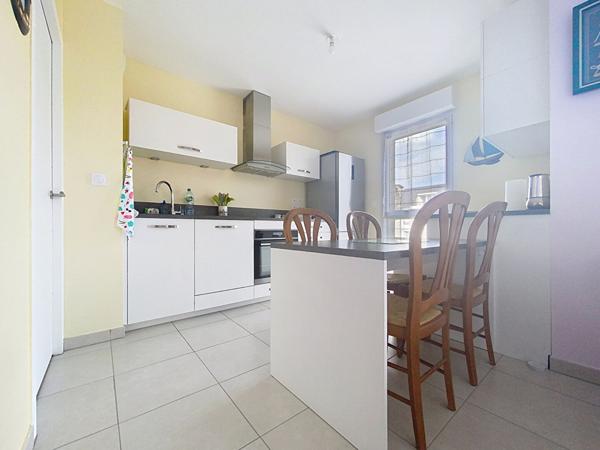 APPARTEMENT T3 PLEIN COEUR DE SAINT SEBASTIEN SUR LOIRE GRANDE TERRASSE CAVE ET STATIONNEMENT