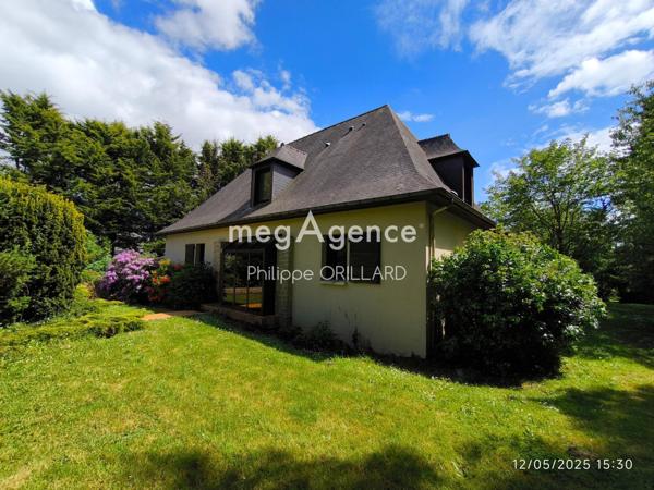 Maison à POUANCE, 49420 - 8 pièces 208m²