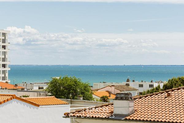 Appartement lumineux de caractère avec une perspective sur la mer