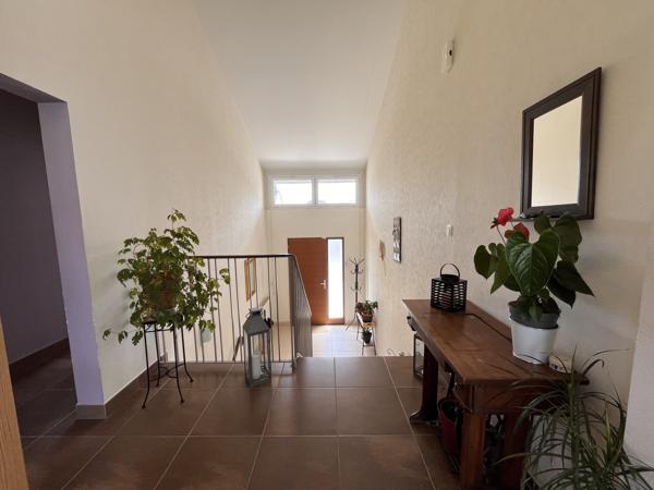 Maison
                                                                                                                                                                                                                                                                                                                        7 pièce(s)                                                                                                                                                                                                          5 chambre(s)                                                                                                                                                                                                          174.24  m²