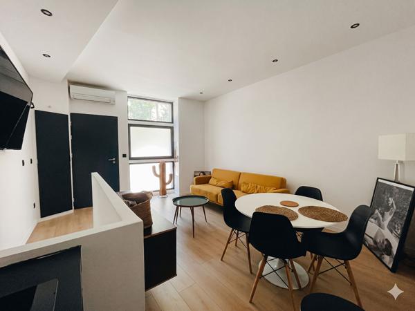 APPARTEMENT TYPE 2 /CARRÉ D'OR