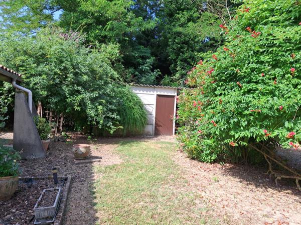 Maison avec presque un hectare de terrain