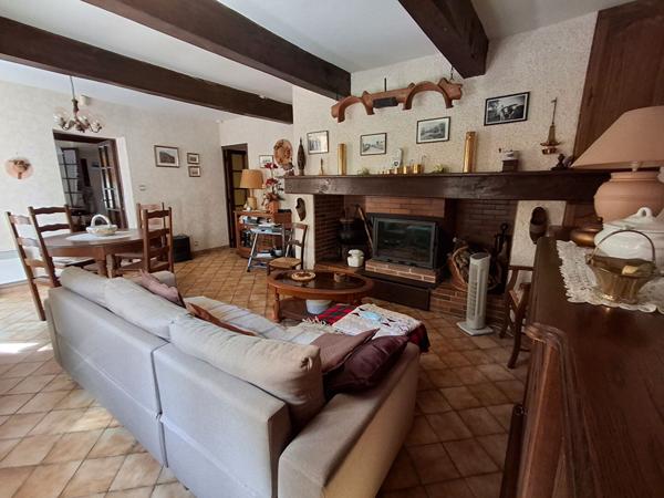 Maison avec presque un hectare de terrain